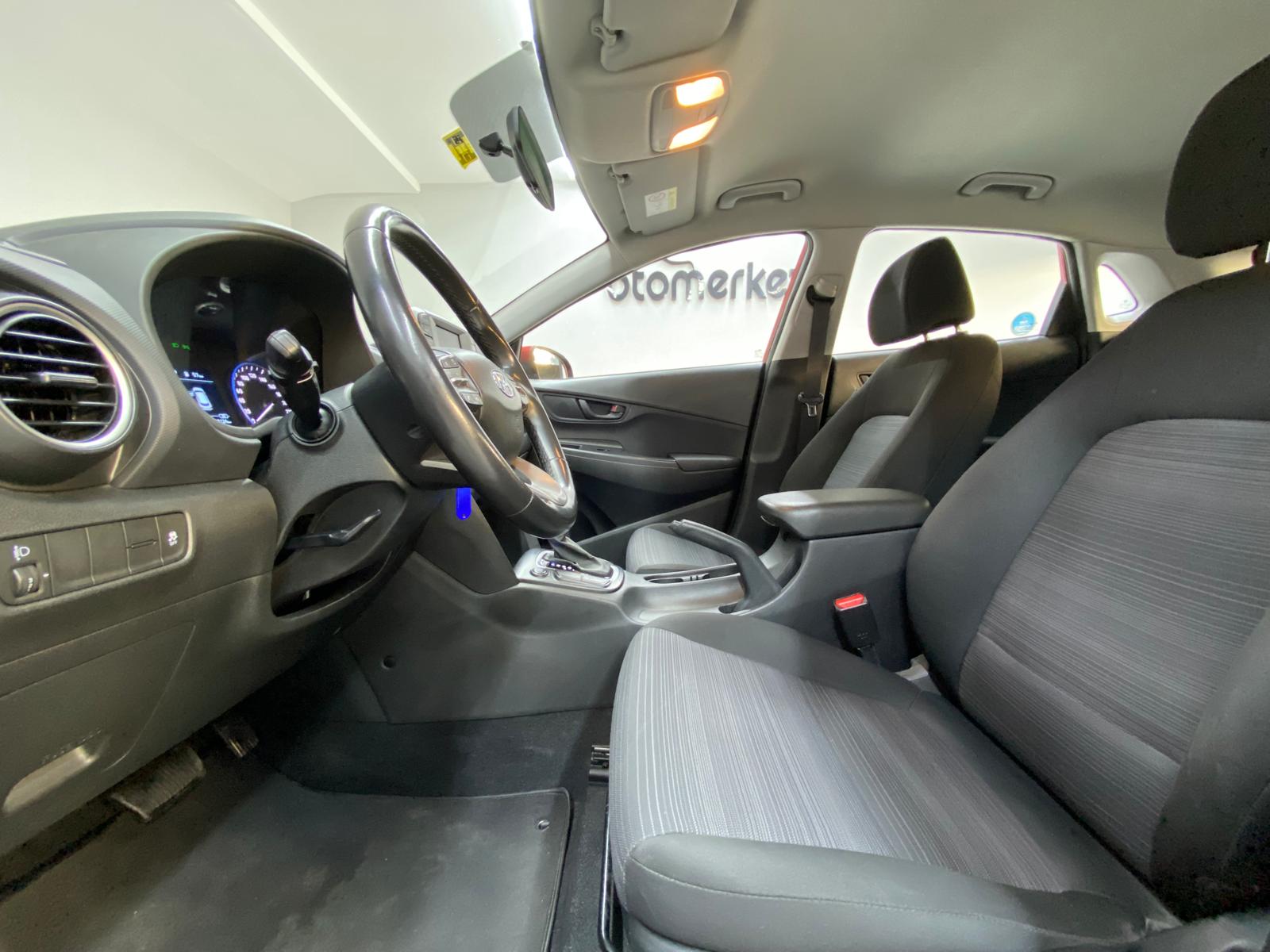 HYUNDAI KONA 8
